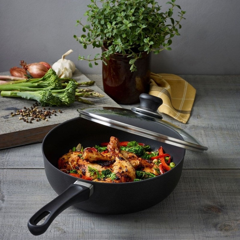 Scanpan Classic Deep Saute Pan with Lid  - 26cm
