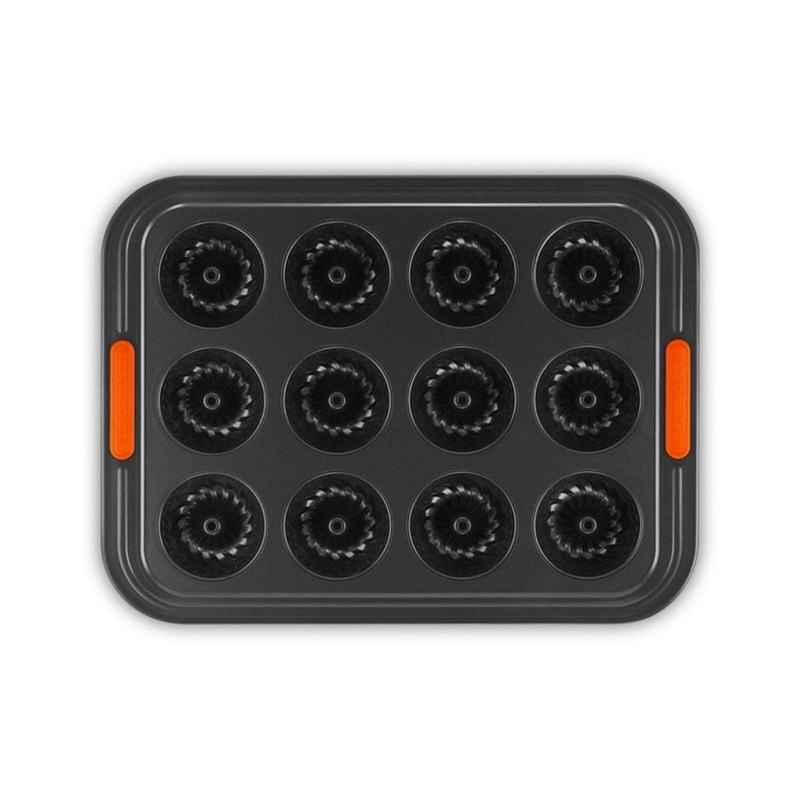 Le Creuset Mini Bundt Tray - 12 Cup