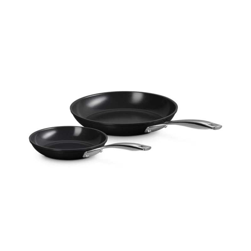 Le Creuset Essential Non-Stick Ceramic 2 Piece Shallow Frying Pan Set - 20/26cm