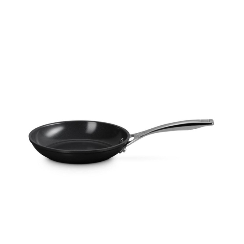 Le Creuset Essential Non-Stick Ceramic Shallow Frying Pan - 20cm