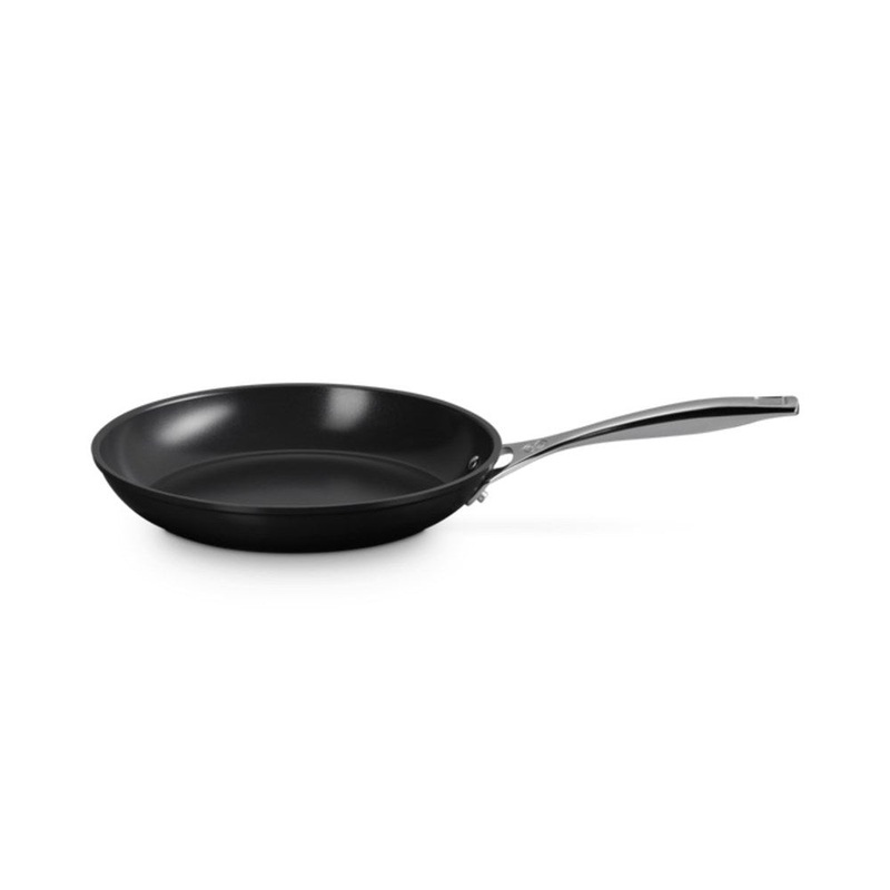 Le Creuset Essential Non-Stick Ceramic Shallow Frying Pan - 26cm