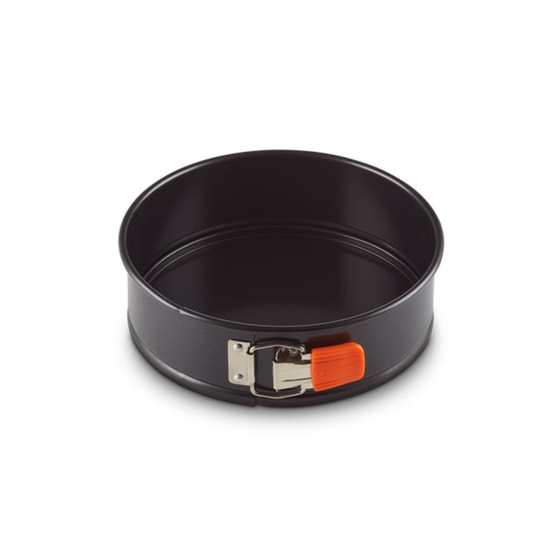 Le Creuset Toughened Non-Stick Springform Tin - 26cm